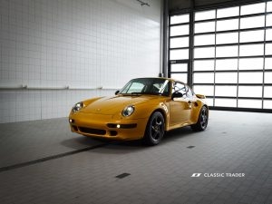 Project Gold Porsche 911 993 Turbo (18)