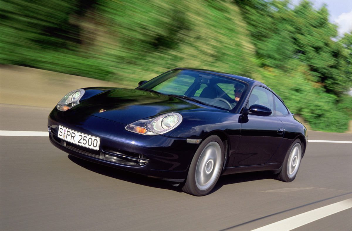 Classic Trader Reviews: The Porsche 996 profile. Already a (watercooled)  classic?
